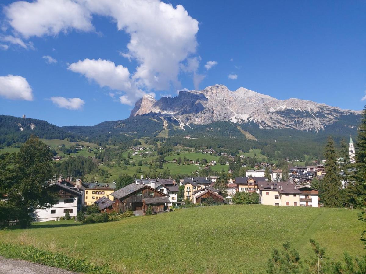 Appartamento Cortina 1956 Cortina dʼAmpezzo Exterior foto